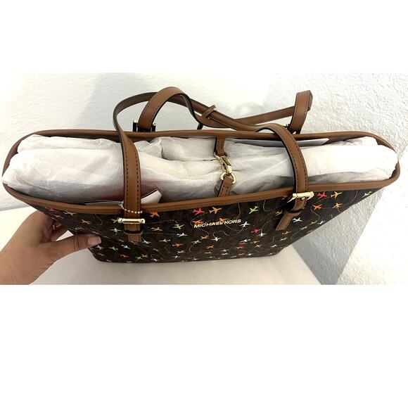 Michael Kors Jet Set Purse Medium Carryall Airplane Print Tote Bag - Brown NWT - Picture 4 of 6